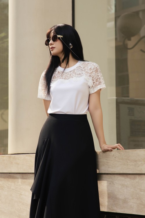 Sixdo Black Woven Flared Skirt